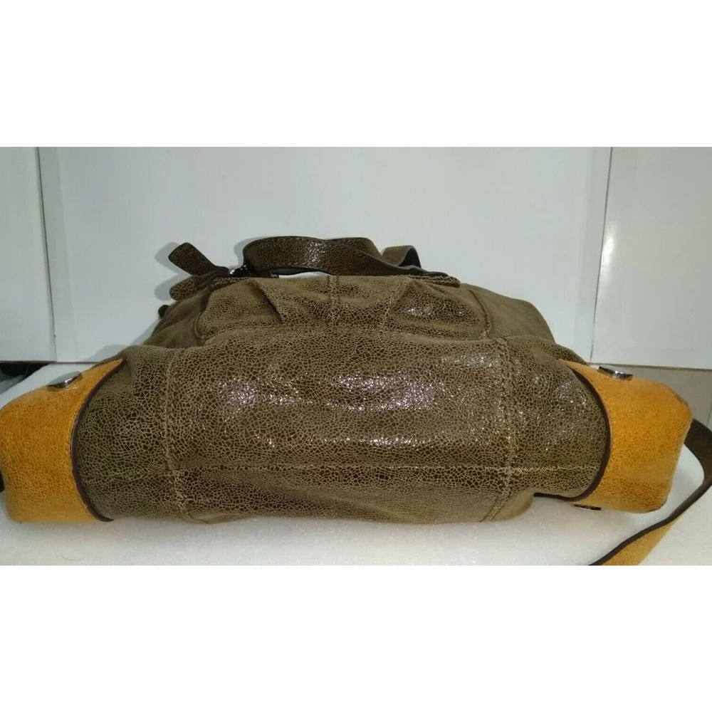 B. Makowsky Brown Metallic Leather Large Satchel Shoulder Bag